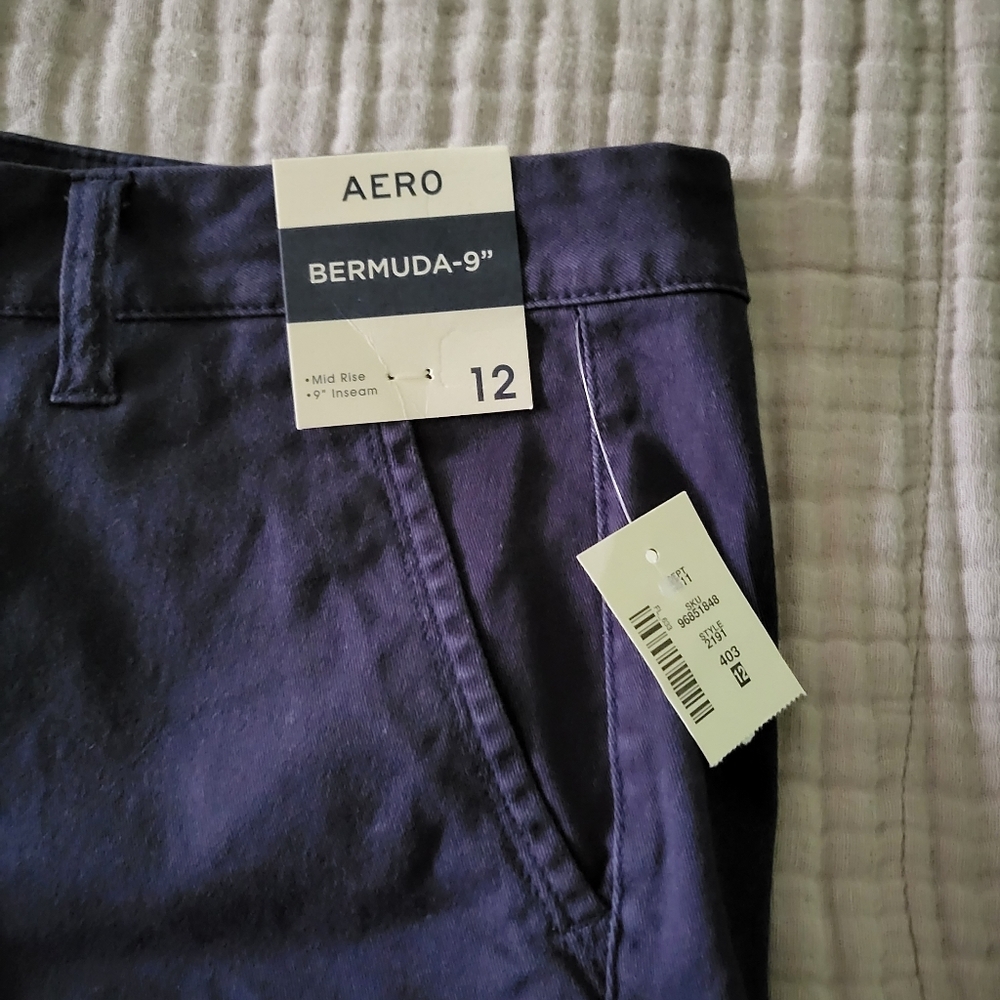 Aero Bermuda Girls Size 12 Blue Shorts 9 inch length - Picture 2 of 6